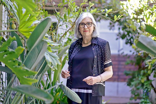 Sofía Correa Sutil, historiadora: "Si se destruye el concepto de nación chilena se termina Chile tal como lo hemos conocido desde antes de 1810"