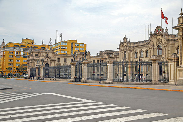 <p>Bancos Falabella y Ripley comienzan 2022 con ganancias y dejan atrás las pérdidas en Perú</p>