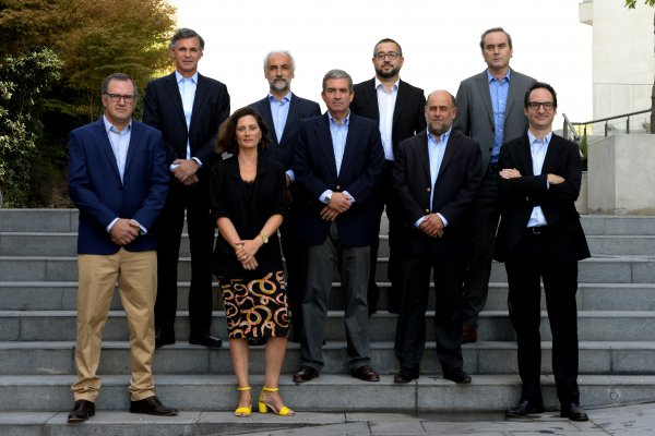 Aninat Abogados absorbe firma especializada en medioambiente para hacer frente a desafío constitucional