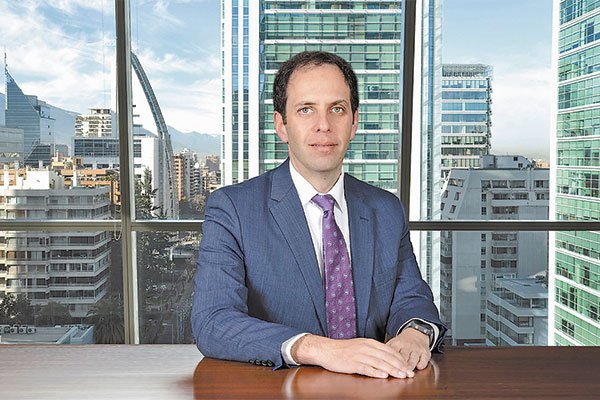 Cuatrecasas activa su grúa: ficha como nuevo socio a exlíder de Impuestos de KPMG e inaugura área Tributaria