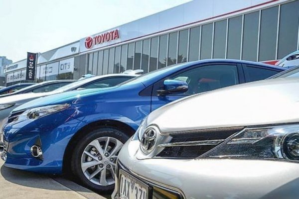 <p>Toyota reconsidera los planes de producción a medida que se acumulan las interrupciones</p>