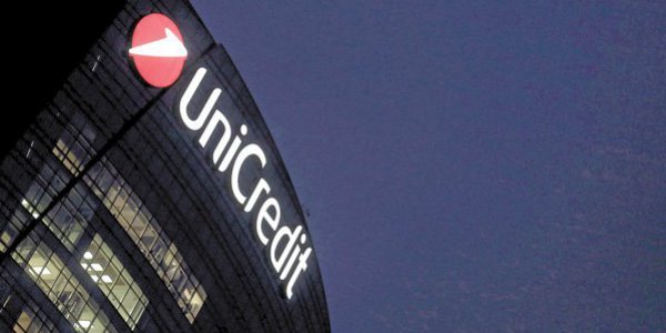 UniCredit se suma a pares y evalúa abandonar operaciones rusas