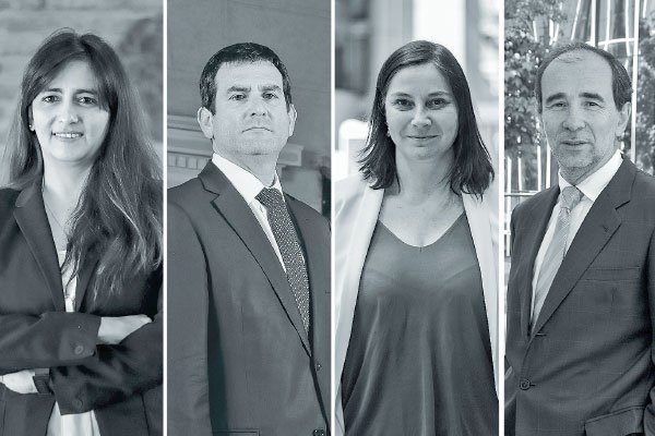 <p>Claudia Sanhueza, Subsecretaria de Hacienda. Alberto Naudon, Consejero del Banco Central. Rosario Celedón, Abogada y Excomisionada de la CMF. Francisco Murillo, Ceo de Sura Asset Management Chile. Foto: Julio Castro</p>