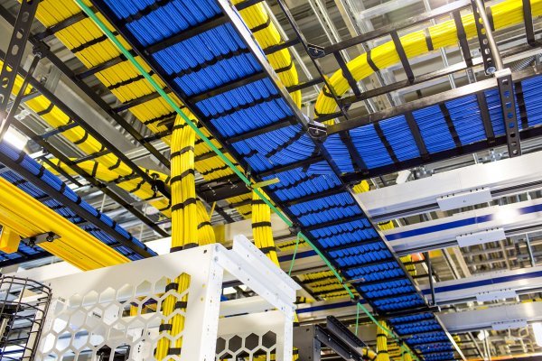 Firma norteamericana que compró los data centers de Entel buscará terreno para levantar nuevo recinto en Chile