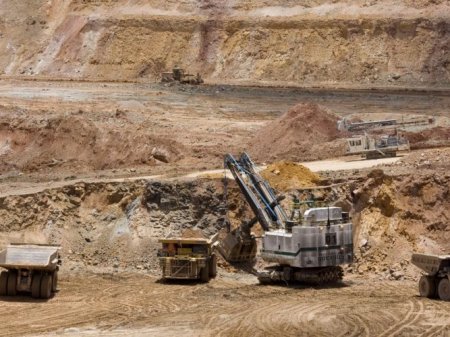 Mineras comienzan a retomar normalidad en Perú