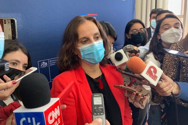 Canciller Urrejola defiende los nombramientos de políticos como embajadores: “No hay premios de consuelo”