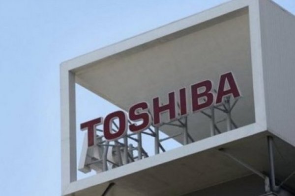 <p>Los accionistas de Toshiba rechazan el plan de la gerencia para dividir la compañía</p>