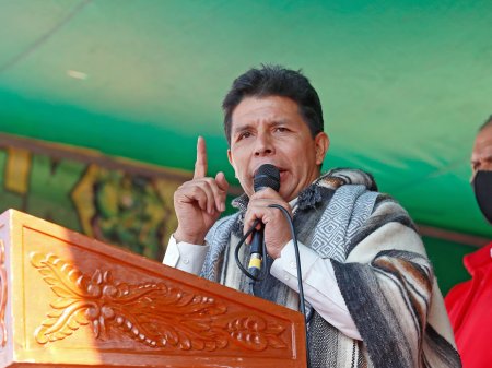 Presidente de Perú culpa que alza de precios se debe a presiones de un “círculo” para generar una crisis