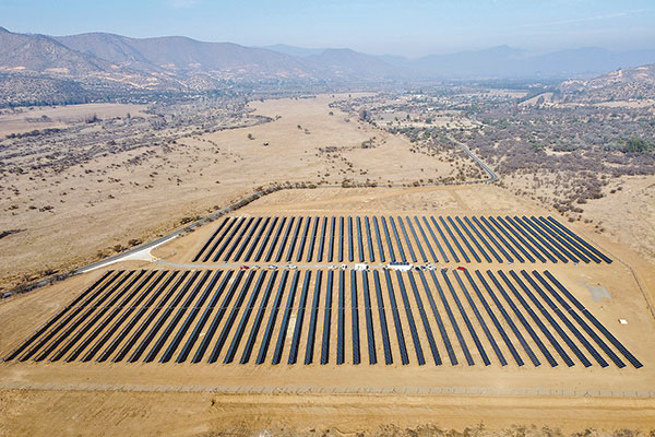 UAI y Acesol crean plataforma computacional que incorpora los recursos del ecosistema de energía solar
