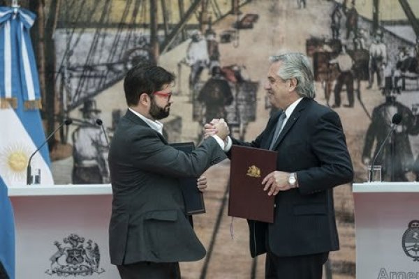 Boric llamó a profundizar las relaciones comerciales con Argentina e invitó a los empresarios a invertir en Chile