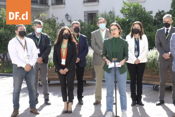 <p>Ahora en DF | Gobierno descarta inhabilidad de Rodrigo Cid para directorio de TVN</p>