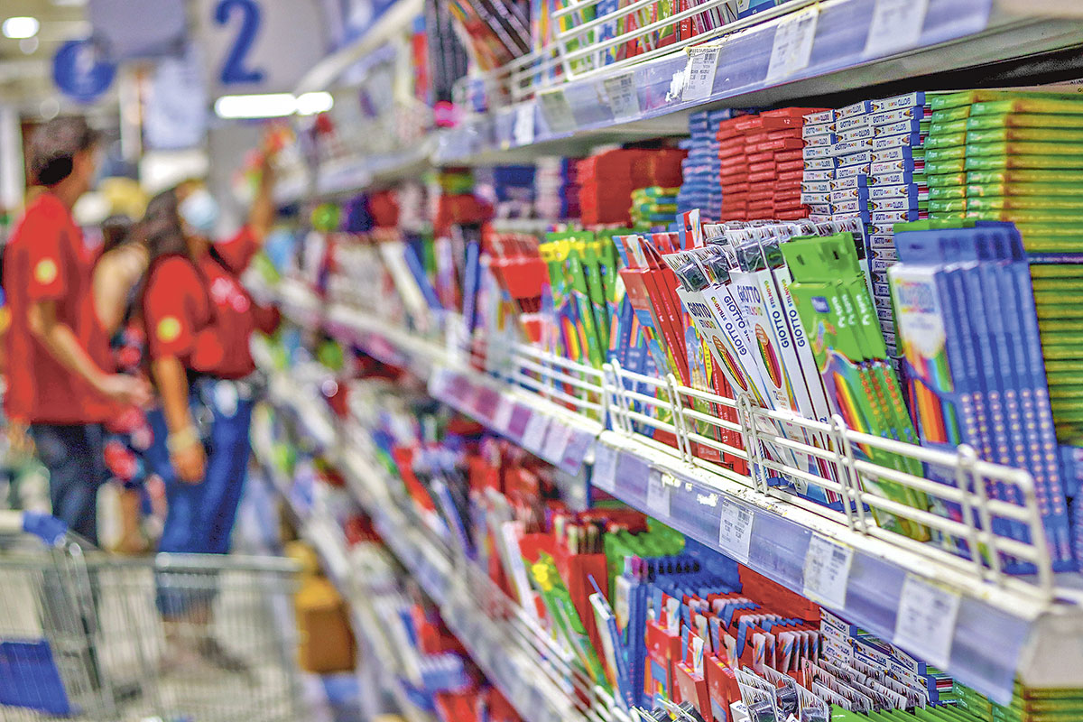 <p>Inflación profundiza estrategia de las marcas de cobrar lo mismo por productos más pequeños </p>