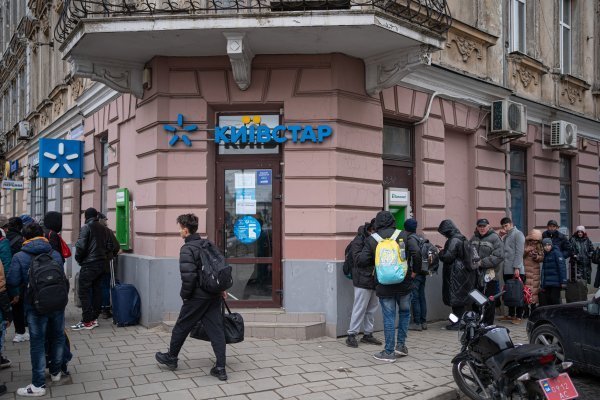 Día 46 de invasión: El Banco Central de Ucrania congela el tipo de cambio de la grivna ucraniana frente al dólar