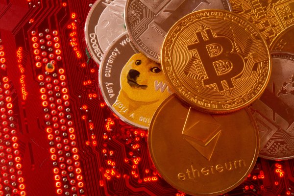Bitcoin se desploma hasta en 8% y baja de los US$ 40 mil en caída general de los criptoactivos