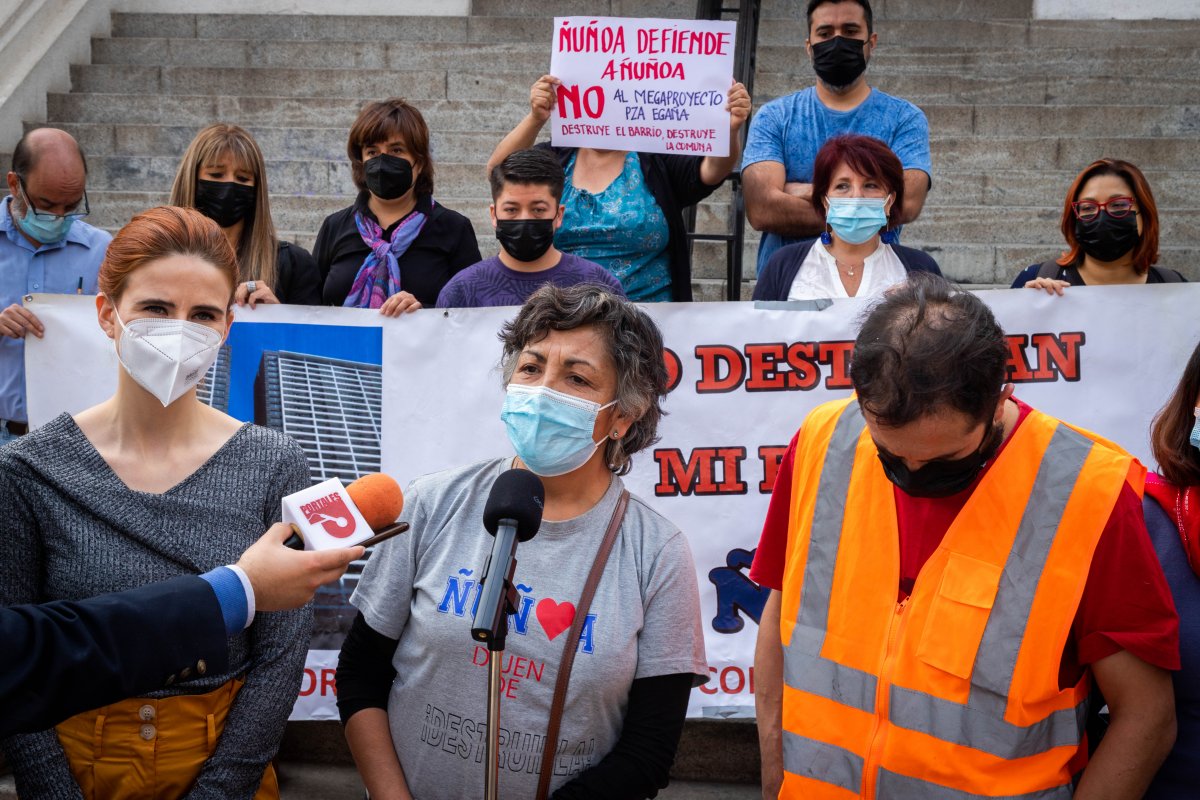 <p>Alcaldesa de Ñuñoa, vecinos y trabajadores crean mesa de trabajo para abordar conflicto por paralización de proyecto inmobiliario</p>