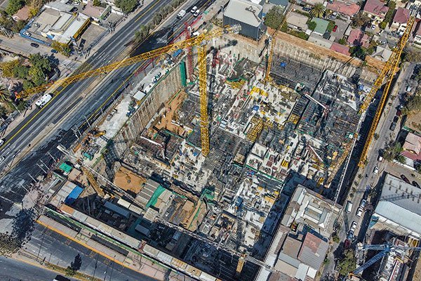 Fundamenta anuncia despido de trabajadores de obra en Ñuñoa tras rechazo de nuevas autoridades