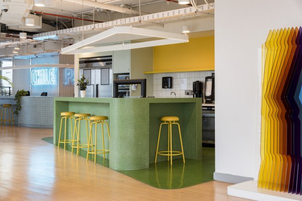 WeWork cierra primer trimestre con fuerte recuperación en ventas y ocupación en Chile