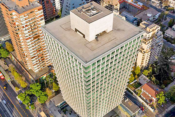 Paz Corp mantiene "visión positiva" del mercado inmobiliario pese a riesgos y anuncia proyectos en Chile y Perú