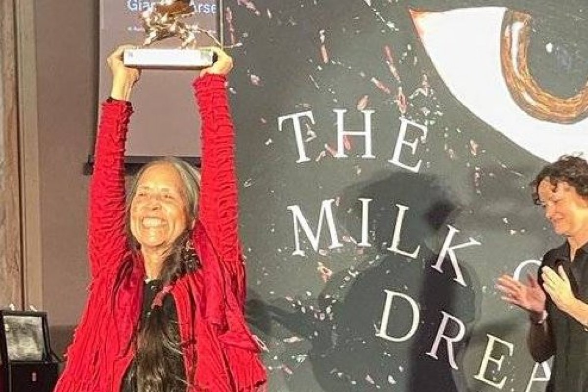 <p>Cecilia Vicuña y la fuerte presencia femenina de Chile en la Bienal de Venecia</p>