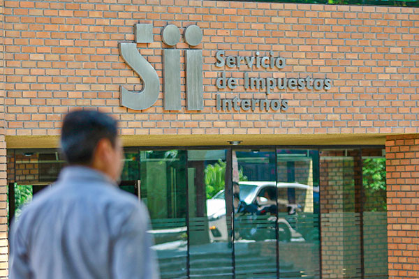 SII pone punto final en disputa con aseguradoras y define tributación de seguros con ahorro y pólizas de vida