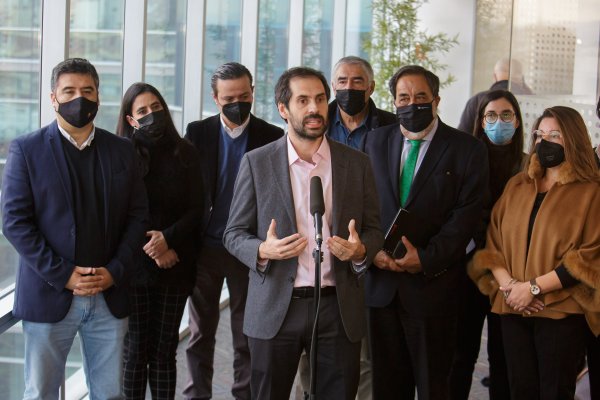 Acuerdo Economía y PYME por salario mínimo incluirá subsidio de $ 22 mil por trabajador