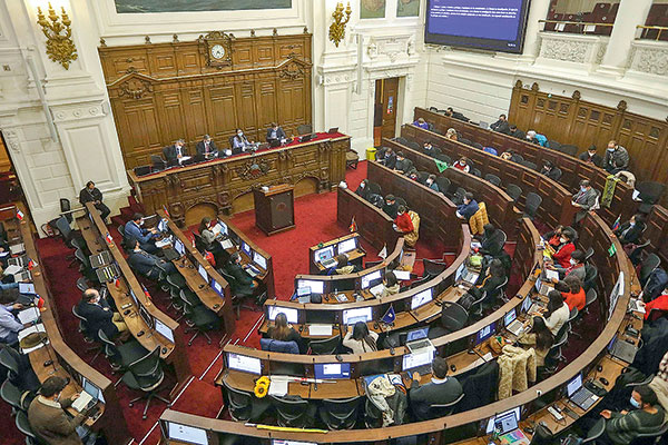 Convención: Pleno aprueba libertad de investigación y seguridad informática y pasan a borrador de la Constitución
