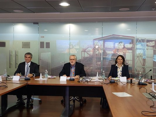 <p>Pacheco insiste en lograr un adecuado balance financiero de Codelco para abordar la deuda que supera los US$ 18 mil millones</p>