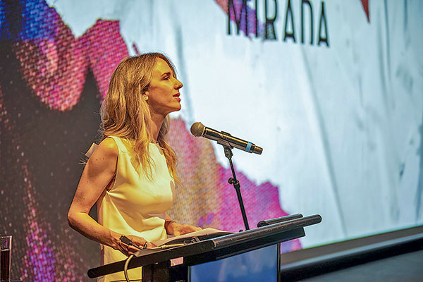Cayetana Álvarez de Toledo: “Chile ha pasado de ser un modelo, a ser escaparate de ruptura”