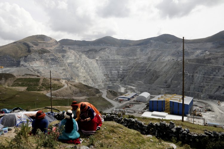 <p>Comunidades en la mina Las Bambas de Perú piden levantar estado de emergencia para dialogar</p>