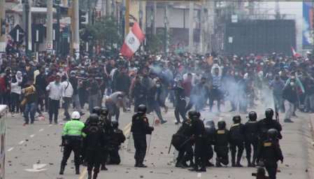 El alto precio que pagan los peruanos cada vez que se insiste en una asamblea constituyente