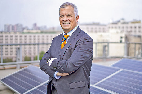 Ministro Huepe: “No se hizo un plan claro y concreto para el cierre de las centrales”