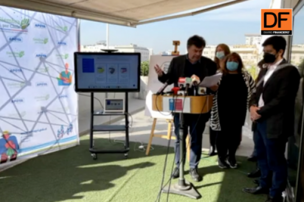 <p>Ahora en DF | Presentan indicador con las principales bajas en alimentos en ferias libres y supermercados</p>