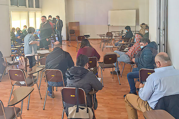 Los rumbos de acción luego del primer diálogo entre subcontratistas y ENAP tras el desalojo