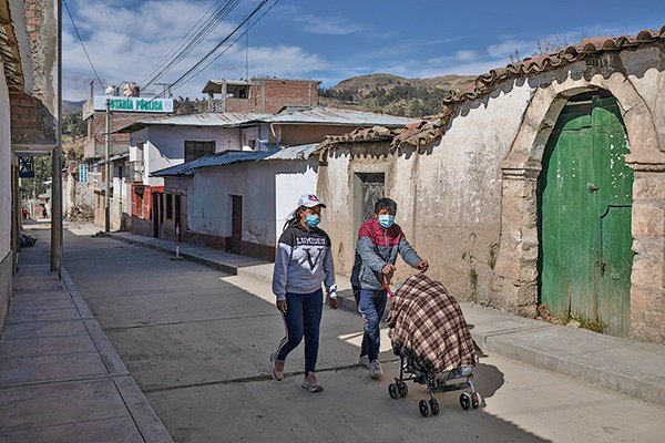 <p>Economía peruana crece 3,79% interanual en marzo contrarrestada por caídas en minería y pesca</p>
