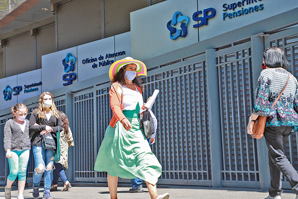 Corte declara inadmisible recurso de AFP Cuprum contra regulador por suspensión de campaña comunicacional