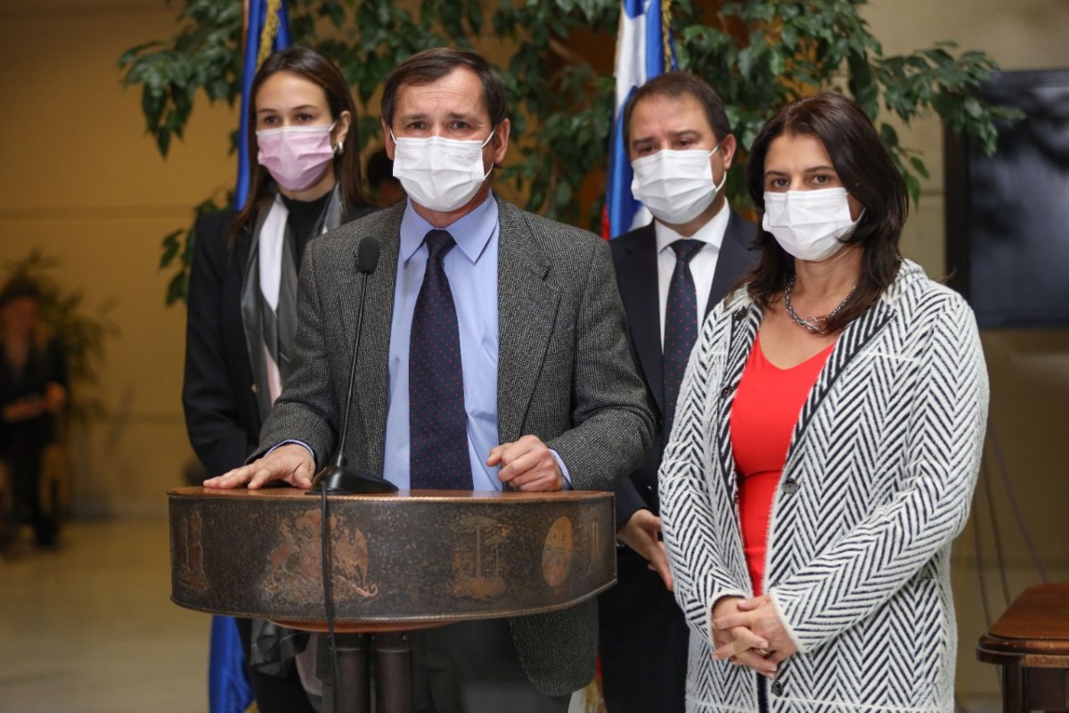<p>Diputados de RN piden al gobierno medidas para incentivar producción local de alimentos ante crisis de seguridad alimentaria</p>