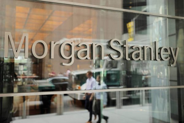 <p>La estrategia de Morgan Stanley para "defender y diversificar" las inversiones hacia mitad de año</p>
