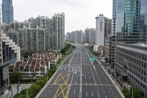 FT: China hace la vista gorda ante violaciones laborales para estimular la economía