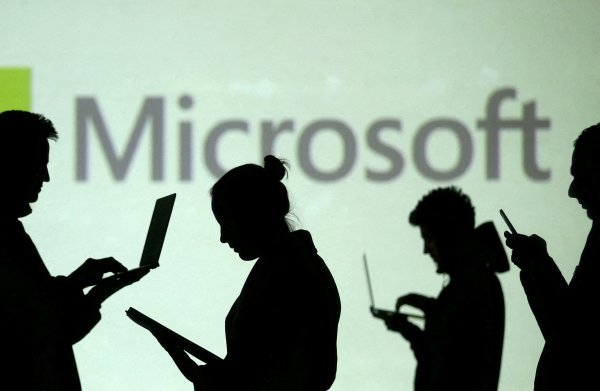 Microsoft reducirá la contratación de personal para sus equipos de Windows y Office