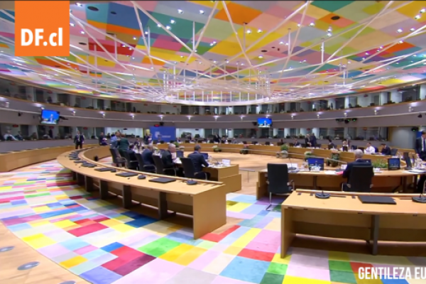 <p>Ahora en DF | La UE aplica nuevas sanciones al crudo ruso</p>