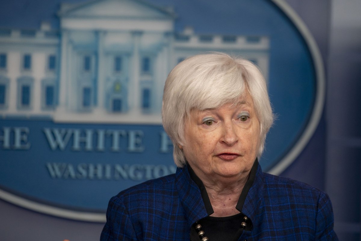 <p>Secretaria del Tesoro de EEUU admite que se equivocó al afirmar que inflación sería transitoria el año pasado</p>