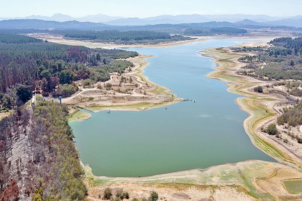 Claves en medio ambiente: nueva gobernanza del agua, adaptación al cambio climático y multilatelarismo