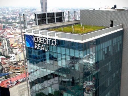 Bolsa mexicana suspende cotización de financiera Crédito Real