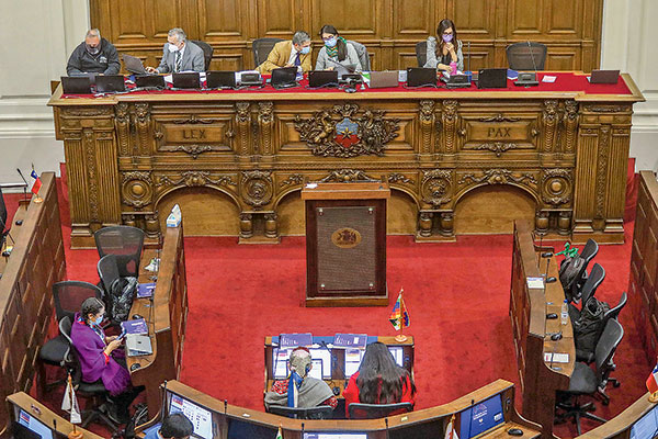 Pleno de la Convención rechaza terminar con el Senado en 2026 y los 2/3 para modificar la nueva Constitución