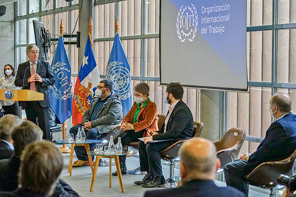 Diálogos de pensiones cierran esta semana y gobierno “socializa” proyecto con expertos y parlamentarios