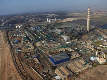 Minera Codelco reconoce que está en etapas finales para tomar decisiones sobre futuro de fundición de cobre en Chile