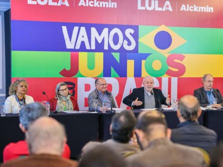 Lula eliminaría el límite de gasto público brasileño, según un borrador de manifiesto