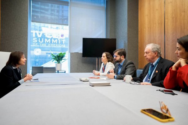 Los ocho momentos tras bambalinas que dejó la gira del Presidente Boric a Norteamérica
