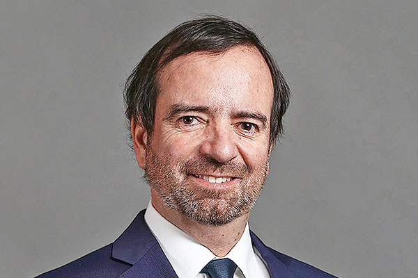 Arturo Fermandois y cambios en sistema de AFP: "Todos los tratados bilaterales de inversión contienen la cláusula de trato justo y equitativo"