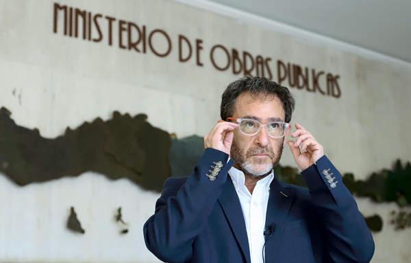 <p>Ministro del MOP reafirmó tren entre Santiago y Valparaíso: "no sólo es factible, es necesario"</p>